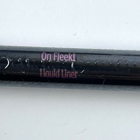 Zoeva Pure Velours Lips Liquid Matte Lipstick, ARDELL LASHES, AIA LINER BUNDLE - Picture 4 of 7